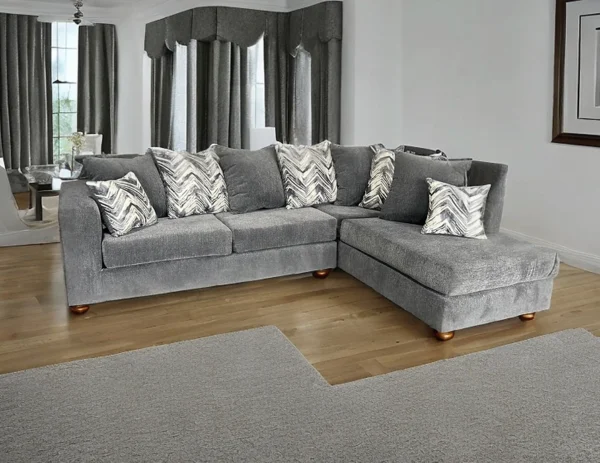 S305 Zander Sectional